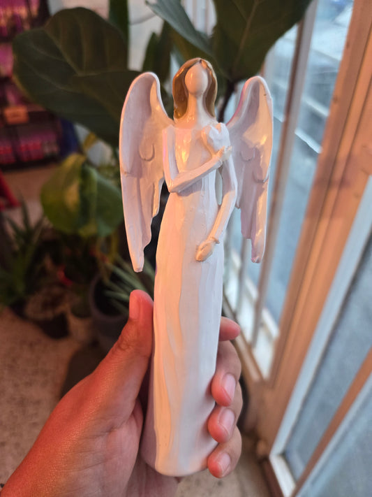 Angel de Corazón Blanco